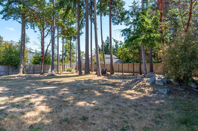 Building Photo - Single Level Pet Friendly Home near Ft. Nu...