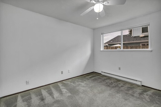 Building Photo - 4622 E C St