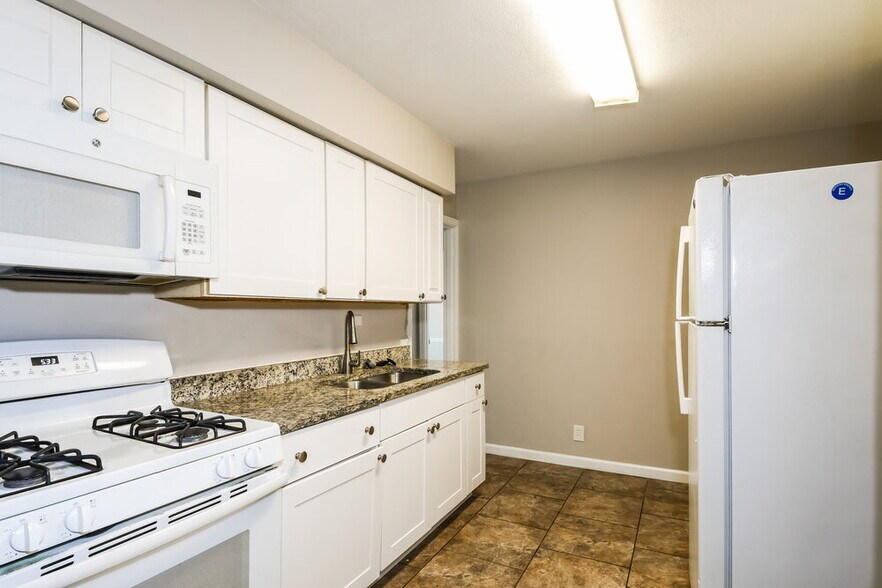 Building Photo - 1249 Waldorf Dr