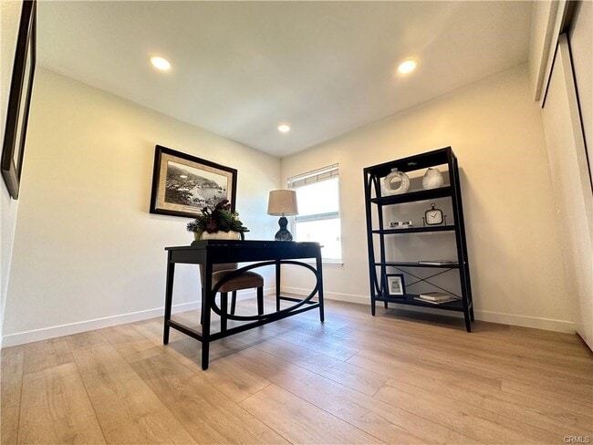 Building Photo - 27 Bluecoat