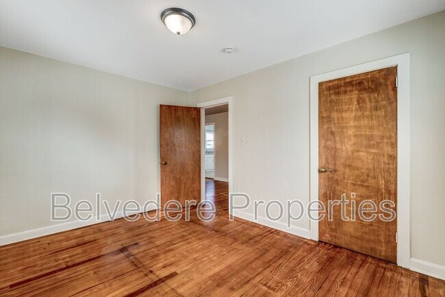 Building Photo - 709 Langford Ave