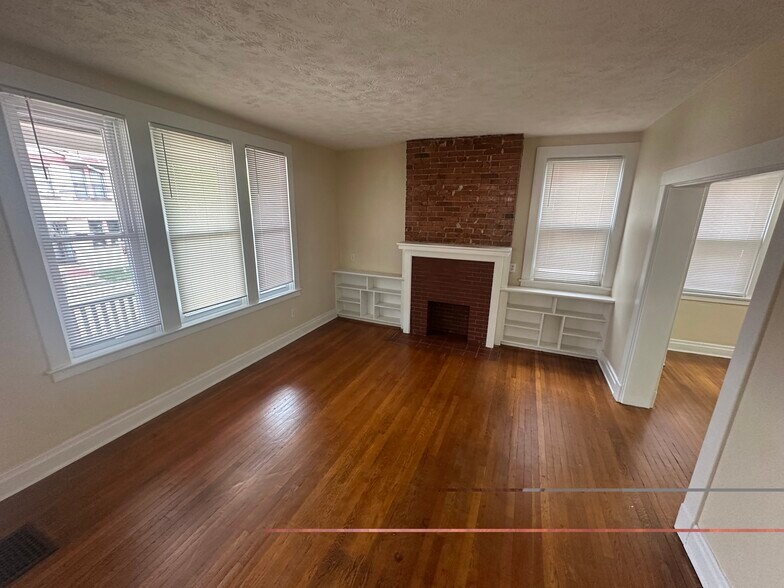Living room - 1359 Illinois Ave
