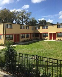 Building Photo - 706 M.L.K. Blvd S