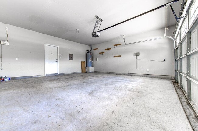 Building Photo - 1400 Middlefield Ct