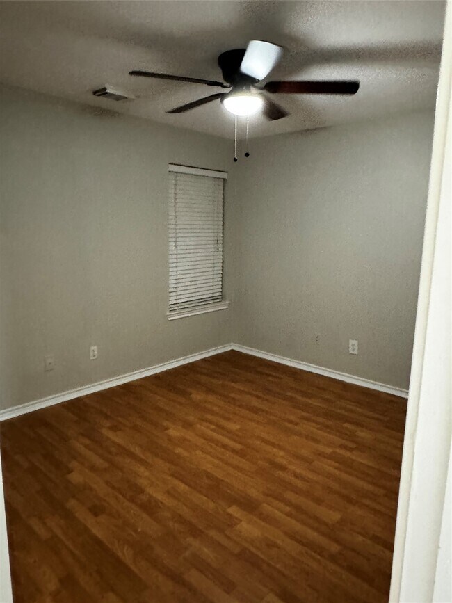 Building Photo - 18614 Timbers Dr