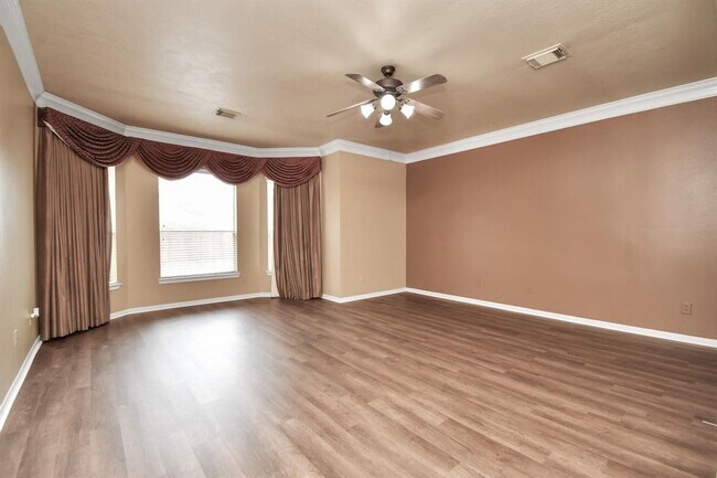 Building Photo - 2523 Sunstone Ln