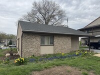 Building Photo - 371 Greenland Dr