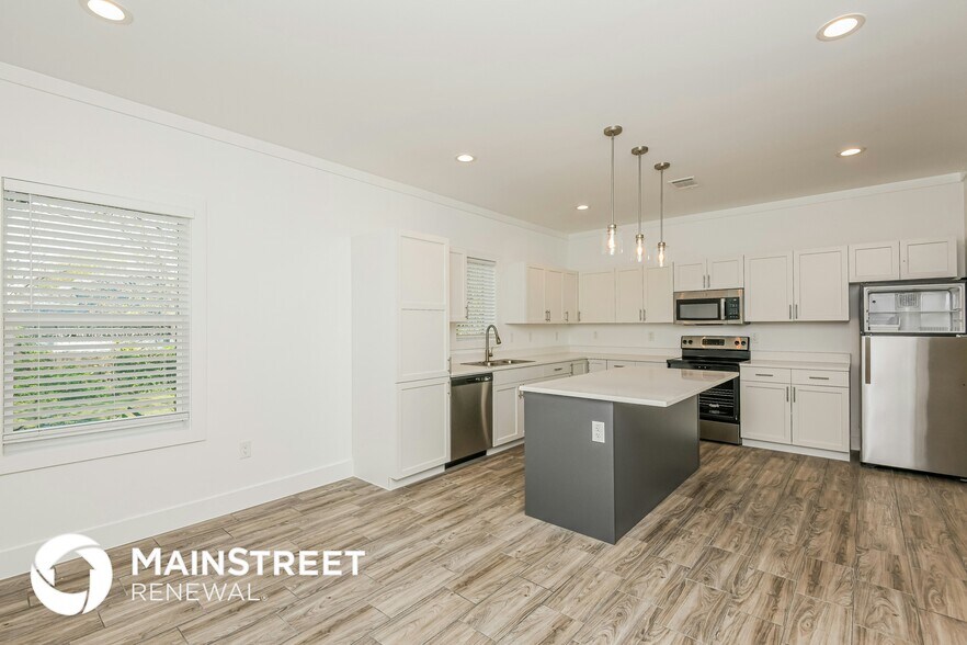 Building Photo - 1417 Illinois Ave