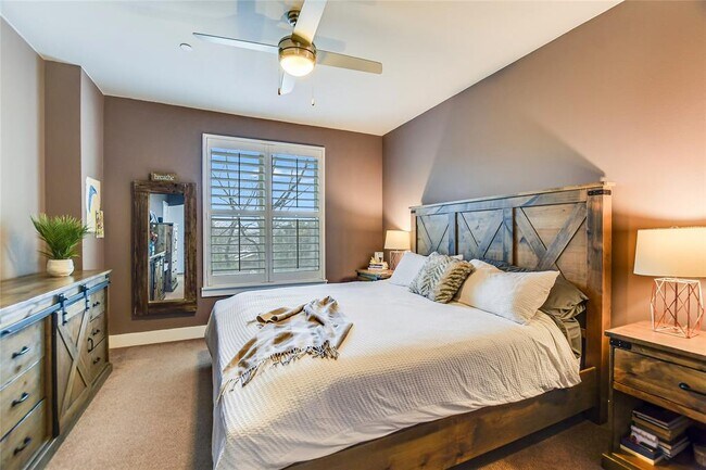 Building Photo - 2805 Dulce Ln