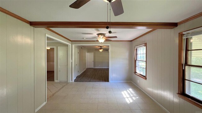 Building Photo - 804 Hillman St