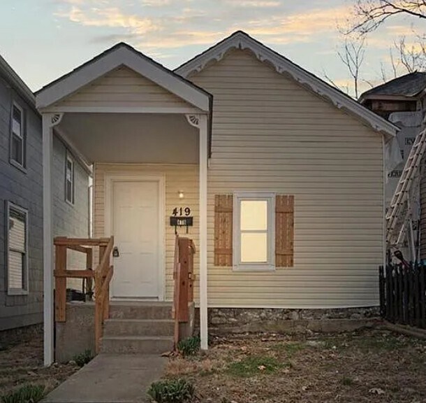 Building Photo - 419 Ottawa St