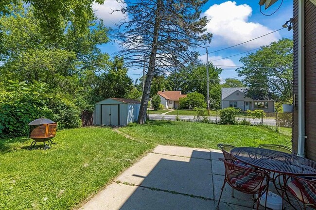 Yard - N89W16208 Cleveland Ave