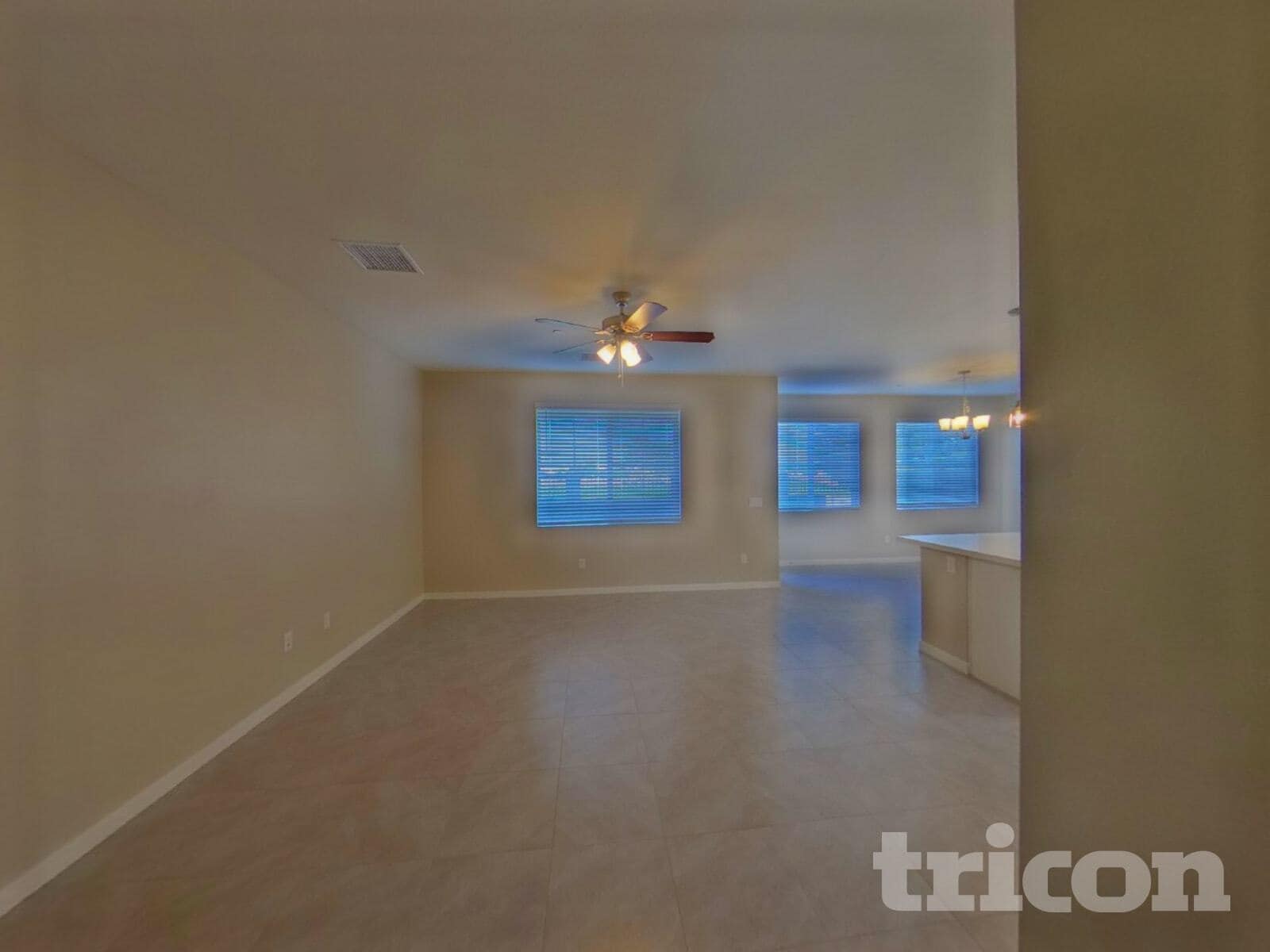 Building Photo - 1314 N Parkcrest