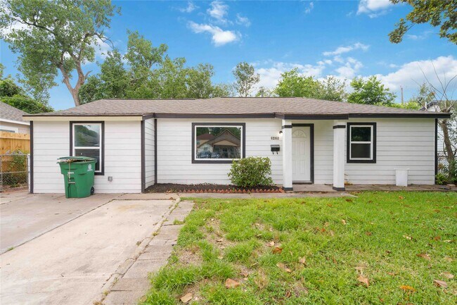 Primary Photo - 9409 Fairland Dr