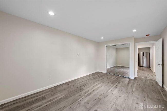 Building Photo - 166 Prigmore St