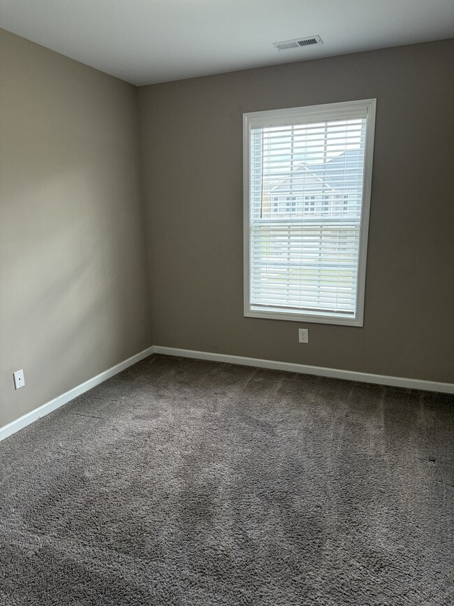 Building Photo - 3113 Dominion Dr