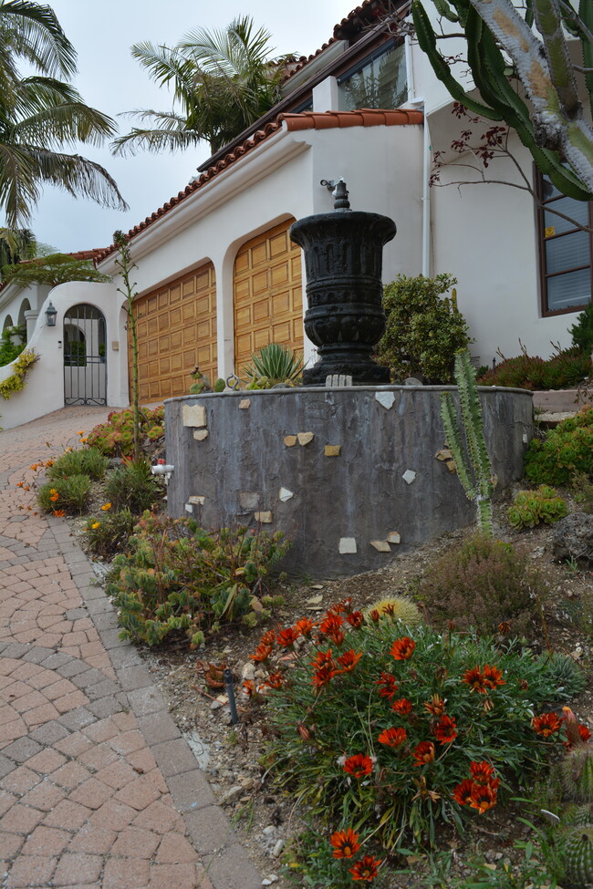 Building Photo - 32415 Aqua Vista Dr