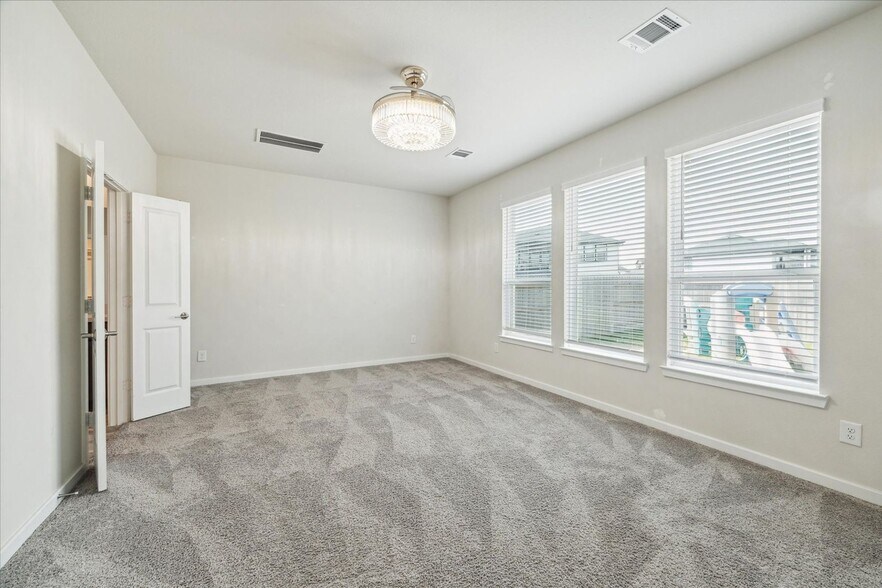 Building Photo - 9219 Edgeberry Dr