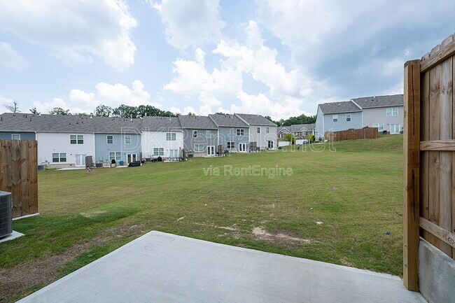 Building Photo - 3031 Greyton Dr