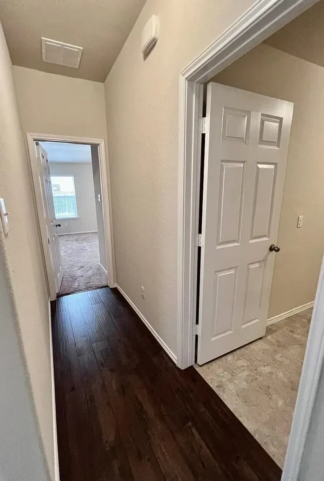Building Photo - 6320 Dorothy Muree Dr
