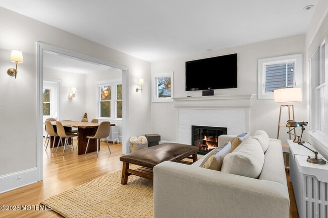 Building Photo - 27 Waterman Ave