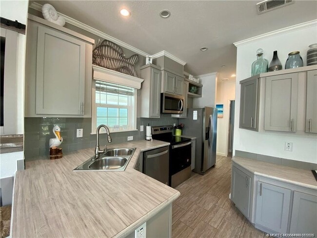 Building Photo - 43 NE Nautical Dr