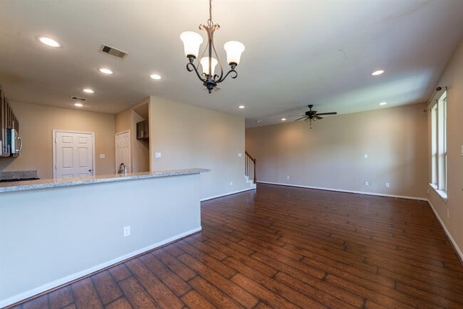 Building Photo - 17035 Wilthorne Gardens Ct