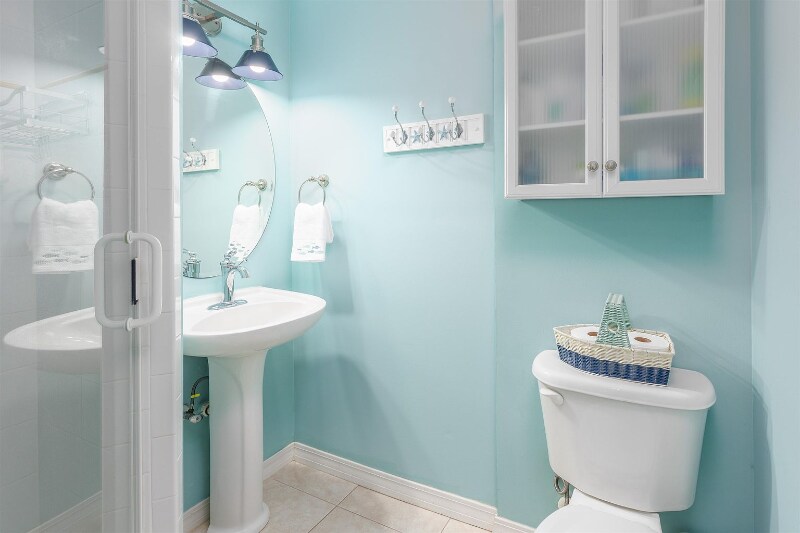 Building Photo - 201 10th Ave N