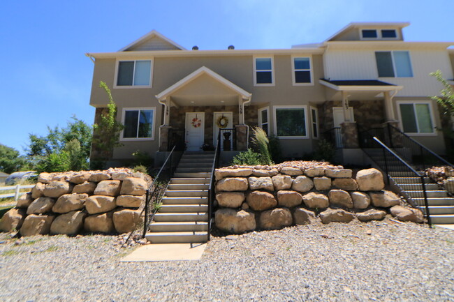 Primary Photo - Townhome in Santaquin