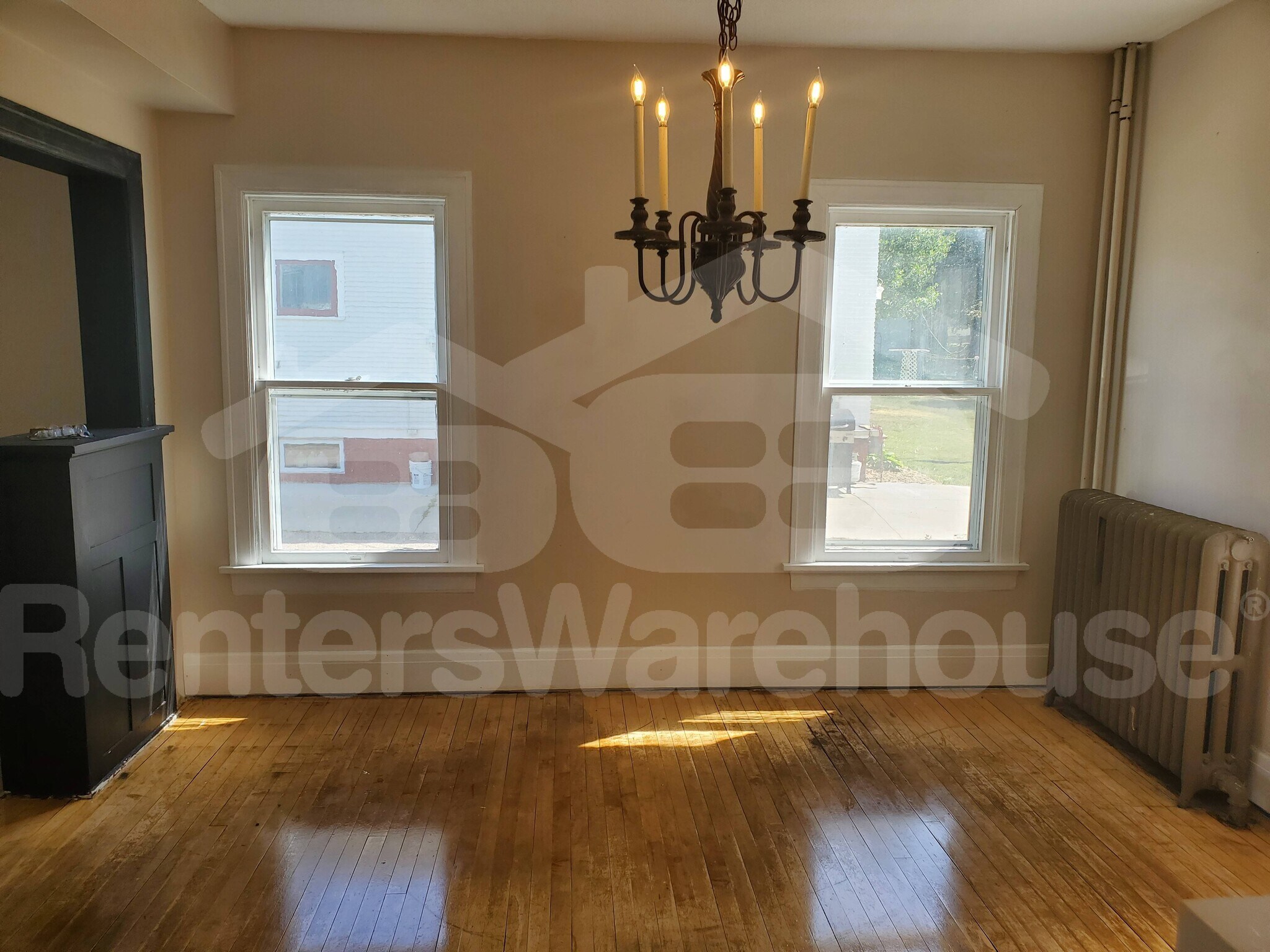 Building Photo - 608 Red Wing Ave