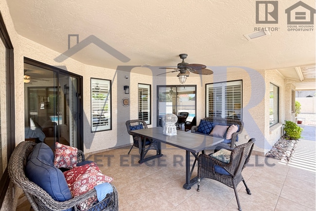 Building Photo - 3Bed/2Bath Furnished Home w/Stunning Backy...