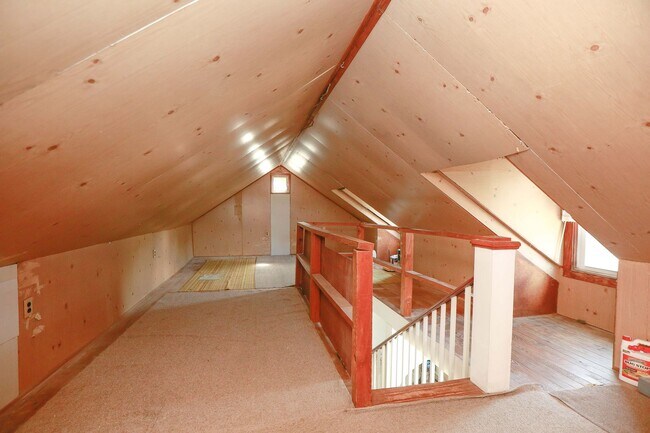 Building Photo - 768 Mayfield Ave