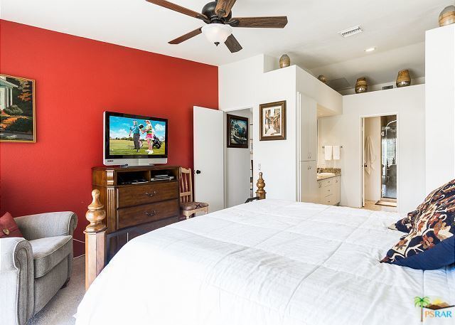 Master Bedroom - 505 S Farrell Dr