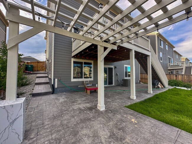 Building Photo - This is what a dream home looks like!