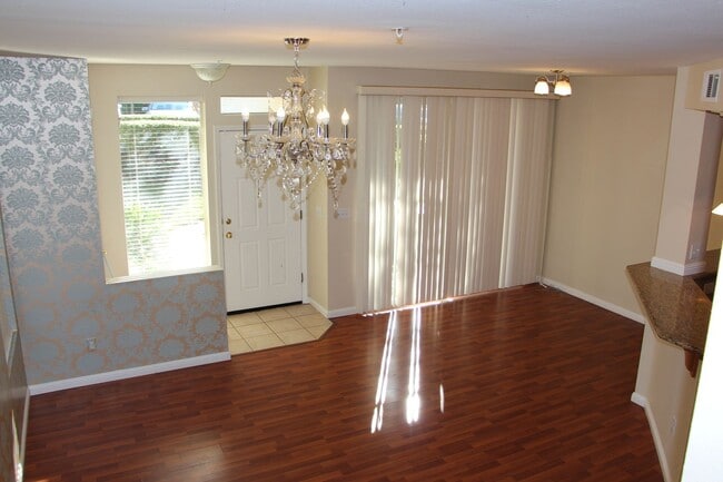 Building Photo - 1067 Niguel Ln