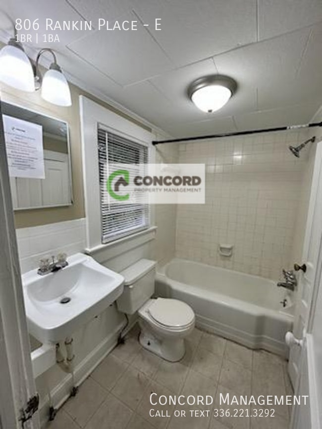 Building Photo - 806 Rankin Pl