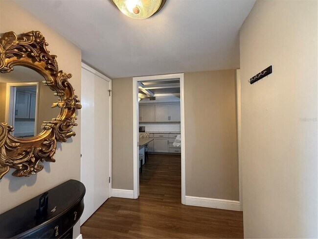 Building Photo - 13618 Greenfield Dr
