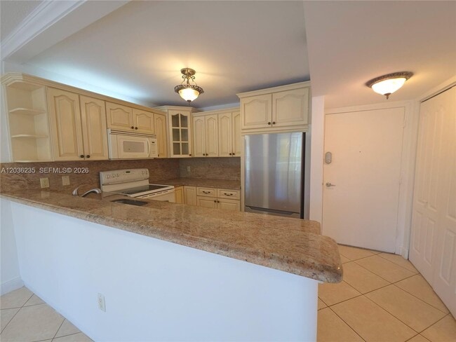 Building Photo - 401 Ocean Dr