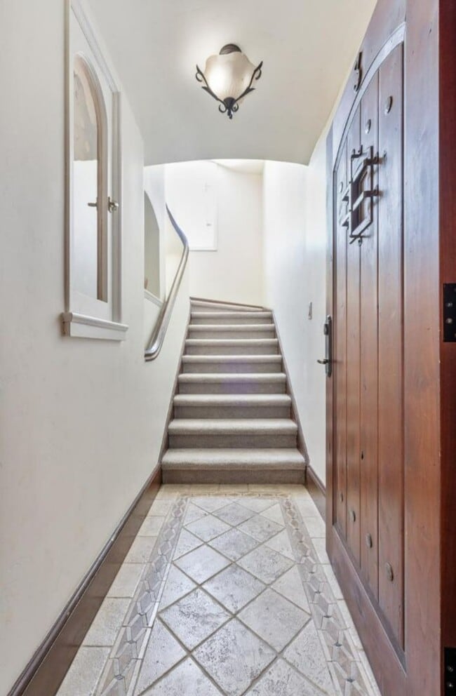 Building Photo - 1127 Filbert St