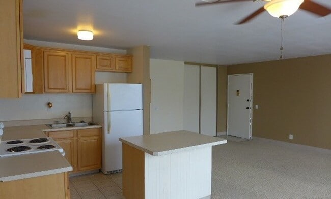 Building Photo - Makaha Valley Plantation - Two Bedroom