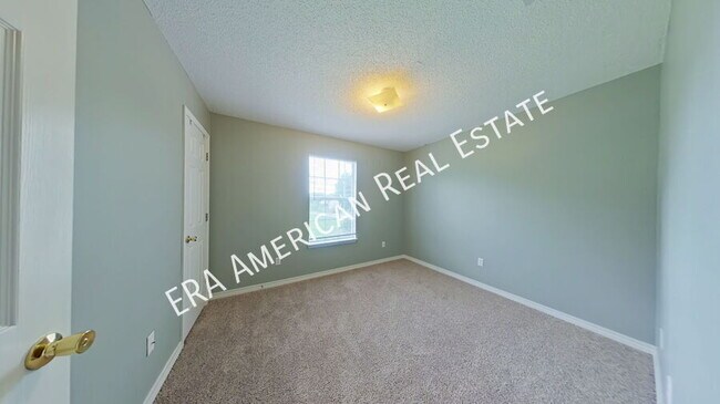 Building Photo - 222 Westview Dr