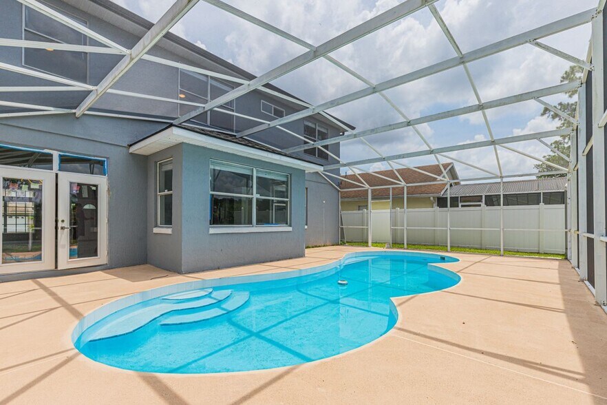 Building Photo - 2252 Wyndam Way