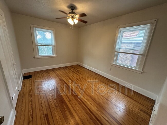 Building Photo - 3905 Isabella Ave