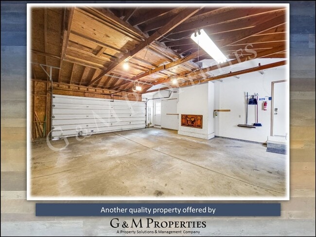 Building Photo - Rare 4-Bedroom Home Rental in the Penfield School District!