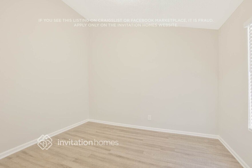 Building Photo - 2200 Ramblewood Cir