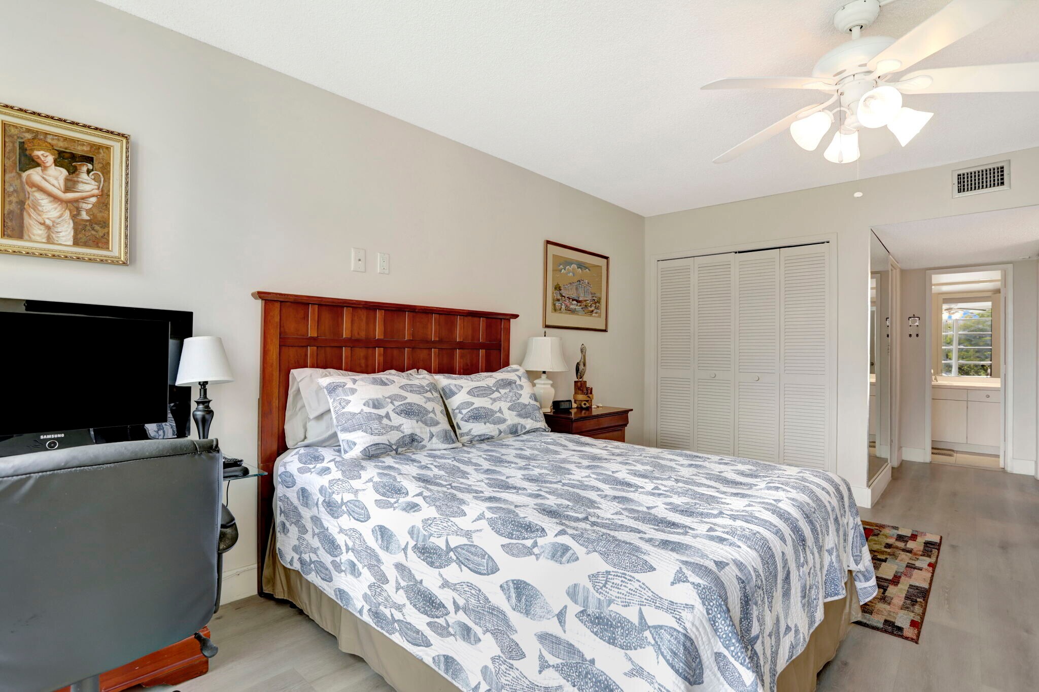 Building Photo - 2851 S Palm Aire Dr