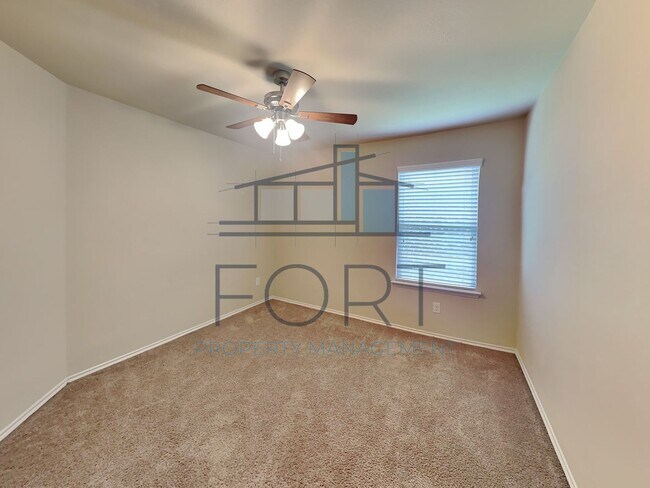 Building Photo - PERFECT HOME IN PRINCETON!