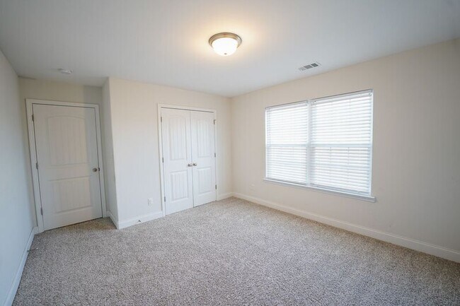 Building Photo - 363 Coconut Dr