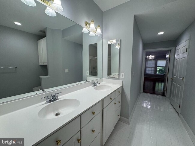 Building Photo - 15028 Gaffney Cir