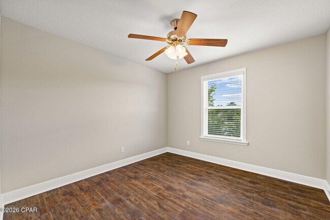Building Photo - 71 Grayling Way